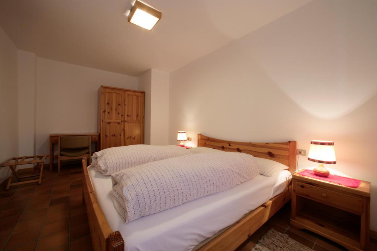 Apartments Gonzaga Canazei Quarto foto